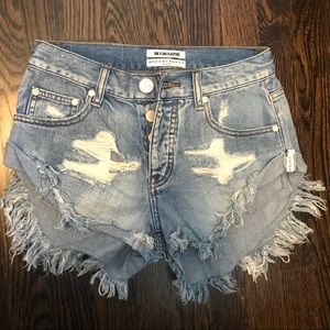 One Teaspoon Bandit Shorts! Size 22, runs big
